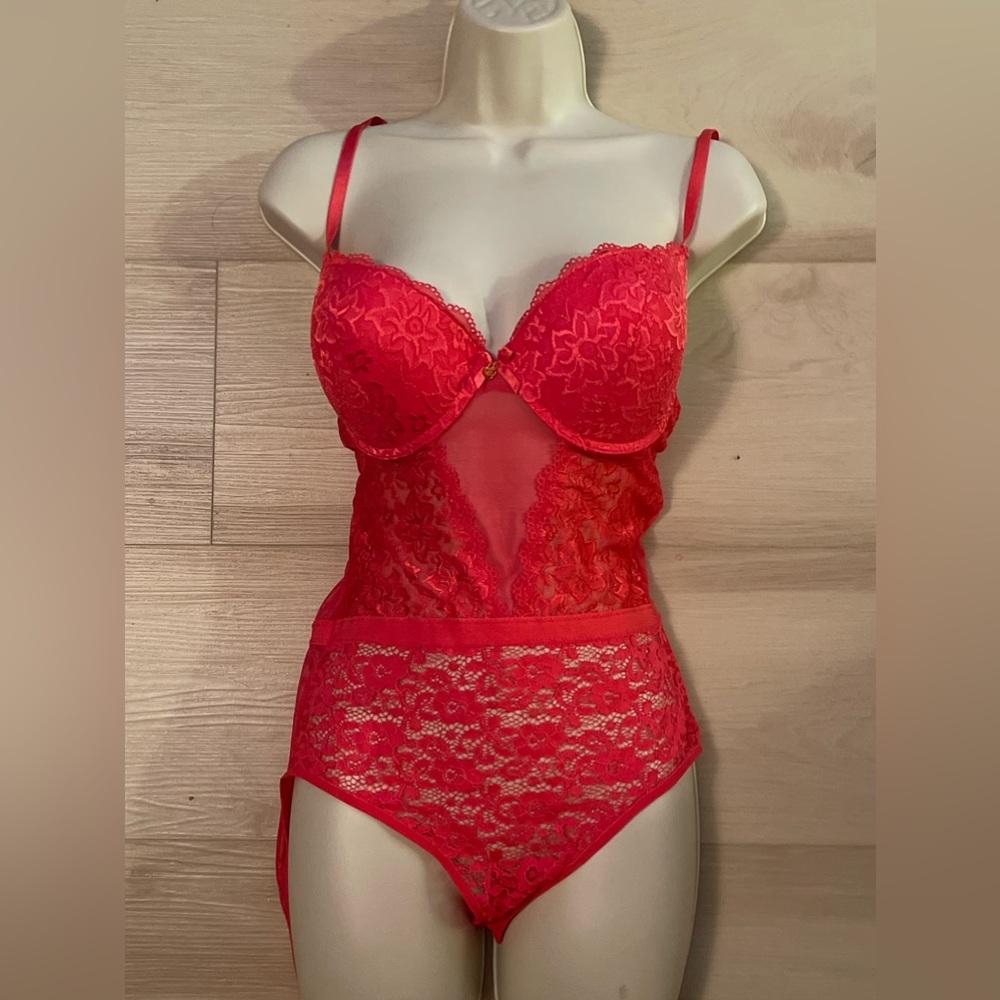 Coral Push up Lingerie Daisy Fuentes XL